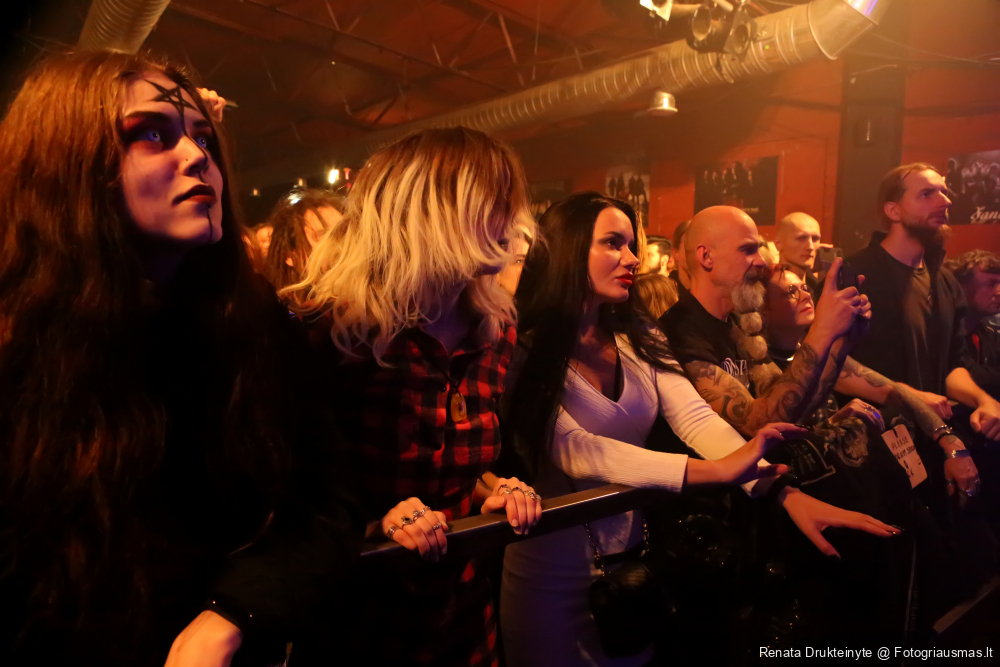 Publika. MOONSPELL @ Riga (2019)